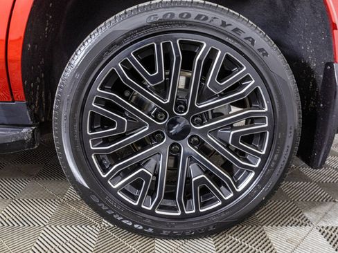 Used 2021 Chevrolet Tahoe LT w/ LT Signature Package image 58