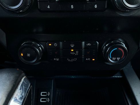 Used 2019 Ford F150 XLT w/ Equipment Group 302A Luxury image 29