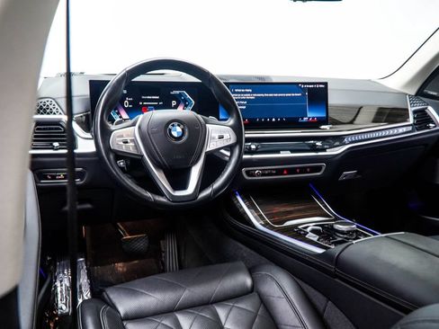 Used 2024 BMW X7 xDrive40i AWD/4WD image 16