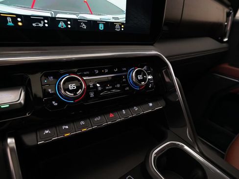 Used 2023 GMC Sierra 1500 Denali Ultimate AWD/4WD image 19