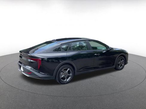 Used 2025 Kia K4 LXS image 14