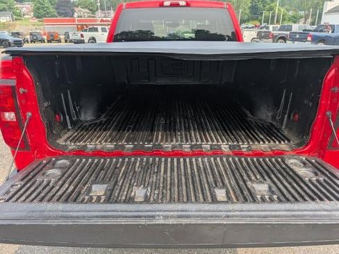 Used 2019 Chevrolet Silverado 1500 LT image 6