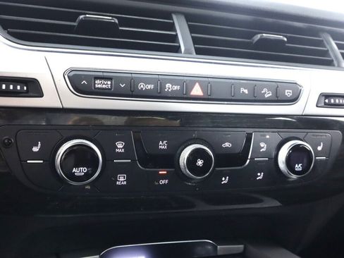 Used 2019 Audi Q7 2.0T Premium Plus w/ Premium Plus Package AWD/4WD image 21