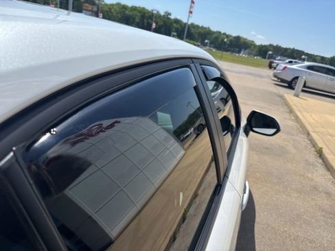 Used 2026 Toyota Corolla LE FWD image 9