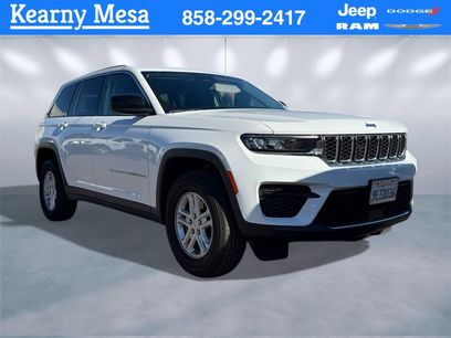 Used 2023 Jeep Grand Cherokee Laredo