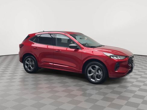 Used 2024 Ford Escape ST-Line w/ Tech Pack #1 AWD/4WD image 38