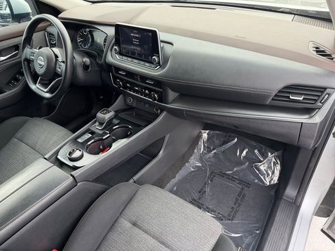 Used 2023 Nissan Rogue SV image 26