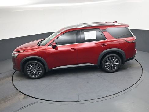 Used 2022 Nissan Pathfinder SL w/ SL Premium Package image 33