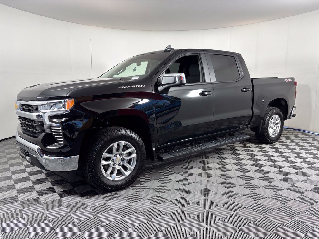 Certified 2026 Chevrolet Silverado 1500 LT w/ Protection Package AWD/4WD image 7