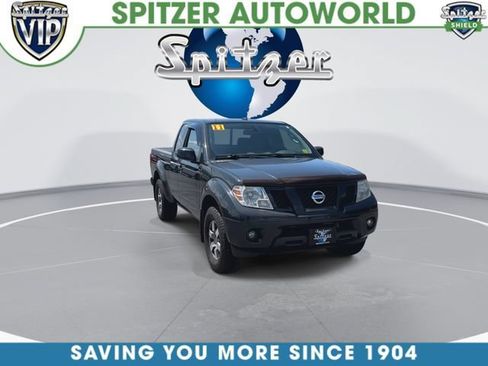 Used 2011 Nissan Frontier PRO-4X AWD/4WD image 3