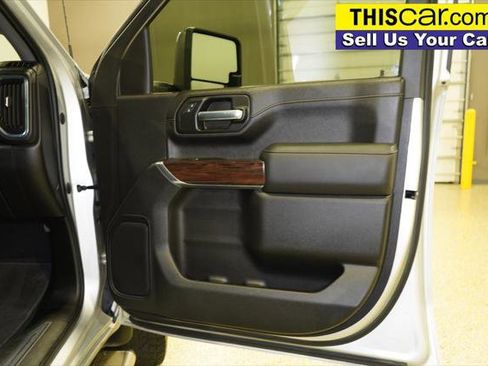 Used 2020 GMC Sierra 2500 SLT image 32