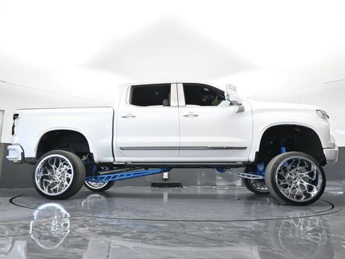 Used 2022 Chevrolet Silverado 1500 High Country image 82