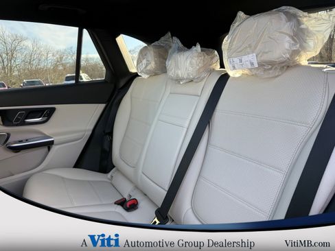 Used 2026 Mercedes-Benz GLC 300 4MATIC image 15