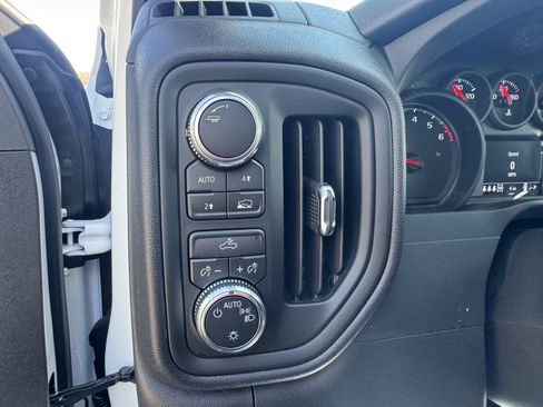 New 2026 GMC Sierra 1500 Pro AWD/4WD image 14