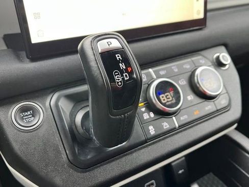 Used 2022 Land Rover Defender 110 X-Dynamic SE AWD/4WD image 37
