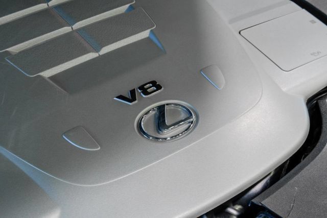 Used 2015 Lexus LS 460 w/ Comfort Package RWD image 65