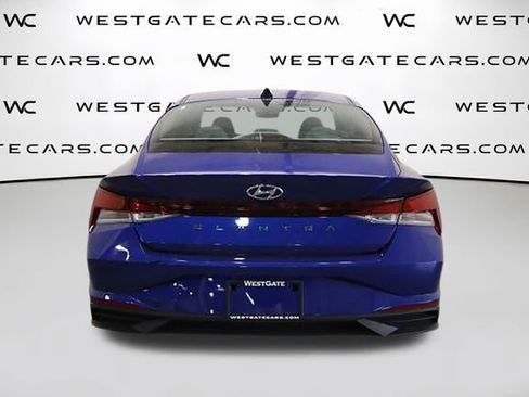 Used 2023 Hyundai Elantra SEL w/ Preferred Accessory Package FWD image 7