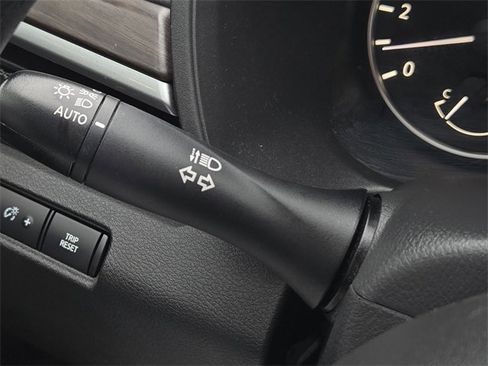 Used 2024 Nissan Altima 2.5 SV image 28