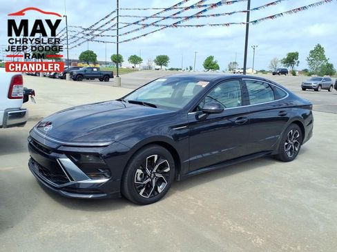 Used 2025 Hyundai Sonata SEL FWD image 1