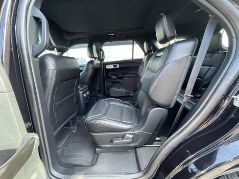 Used 2021 Ford Explorer ST w/ Equipment Group 401A AWD/4WD image 16