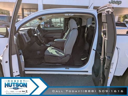 Used 2020 Chevrolet Colorado W/T image 11