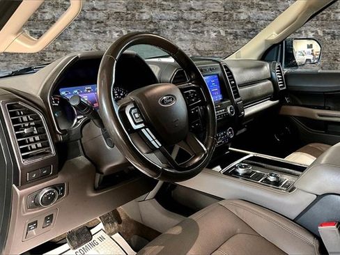 Used 2020 Ford Expedition Max Limited image 16