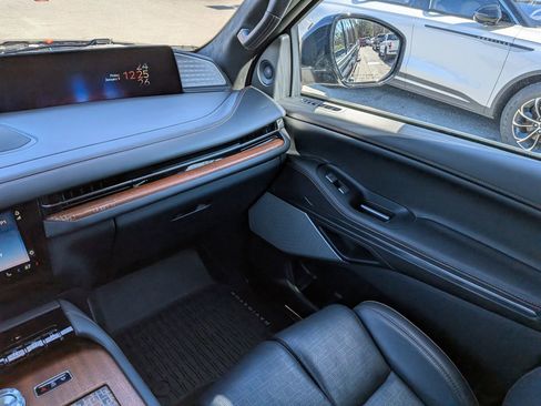 Used 2025 Lincoln Navigator L Black Label image 21