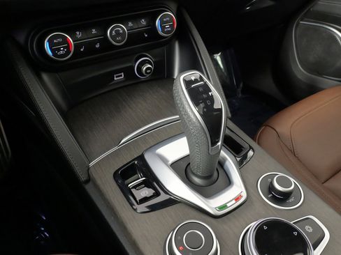 Used 2023 Alfa Romeo Stelvio Ti image 53