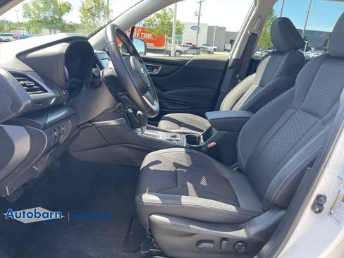 Used 2024 Subaru Forester Premium AWD/4WD image 9