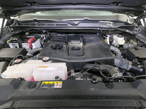 Used 2022 Toyota Tundra Limited AWD/4WD image 13
