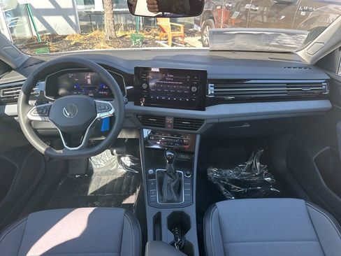 New 2026 Volkswagen Jetta SE image 12