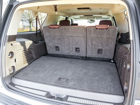 Used 2019 Chevrolet Suburban Premier image 66