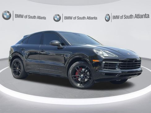 Used 2020 Porsche Cayenne AWD/4WD image 2