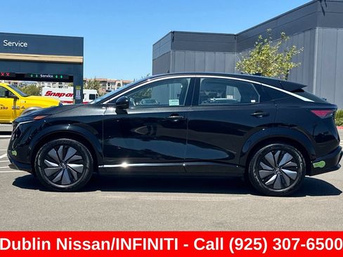 Used 2023 Nissan Ariya FWD image 7
