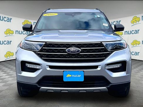Used 2020 Ford Explorer XLT w/ Equipment Group 202A AWD/4WD image 2