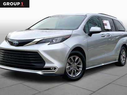 Used 2024 Toyota Sienna XLE