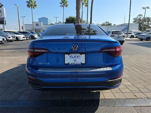 Certified 2023 Volkswagen Jetta S image 5