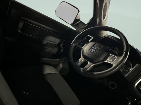 Used 2023 RAM 1500 Classic SLT w/ Trailer & Traction Group image 33