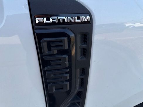 Used 2026 Ford F350 Platinum w/ FX4 Off-Road Package AWD/4WD image 15