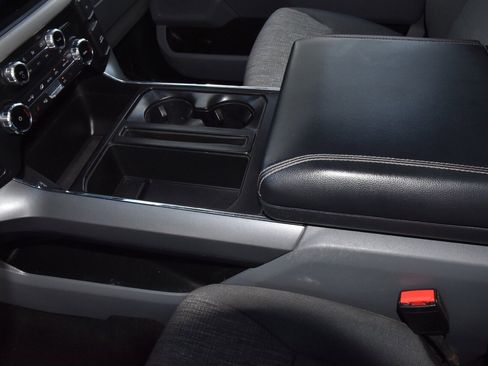 Certified 2022 Ford F150 XLT w/ Equipment Group 302A High image 30