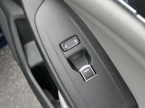 Used 2018 Honda Accord LX image 25