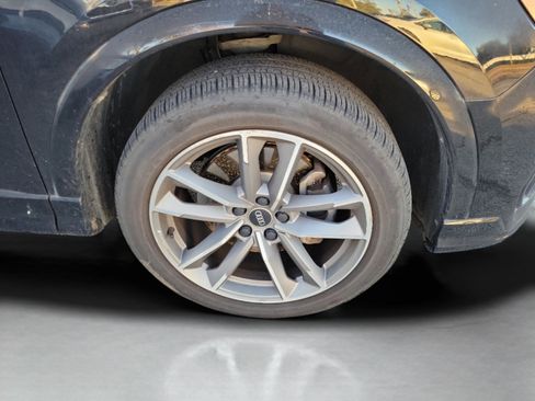 Used 2022 Audi Q3 2.0T Premium w/ Black Optic Sport Package image 27