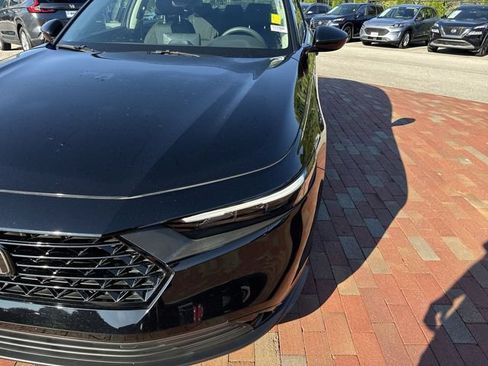 Used 2024 Honda Accord EX image 23