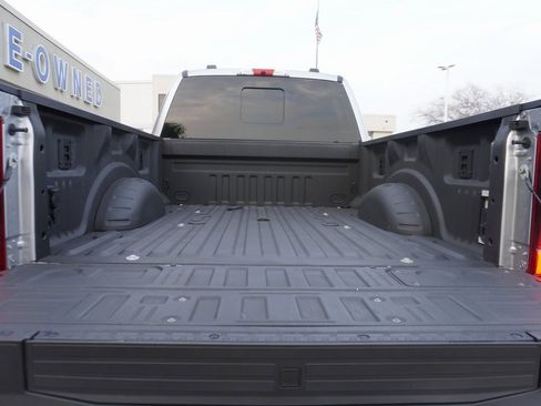 Certified 2024 Ford F250 Platinum image 32