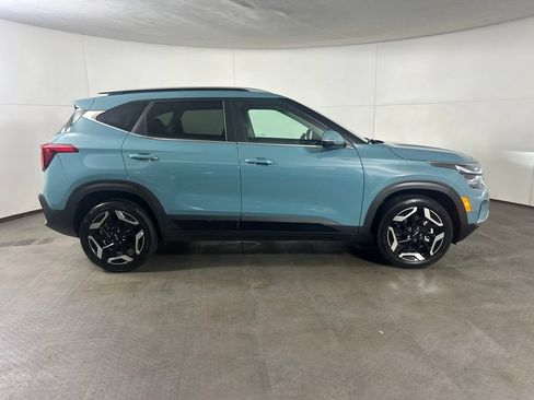 Used 2026 Kia Seltos SX w/ SX Sunroof Package AWD/4WD image 9