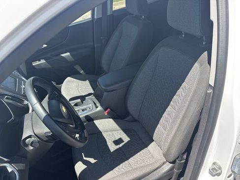 Used 2024 Chevrolet Equinox LT AWD/4WD image 22