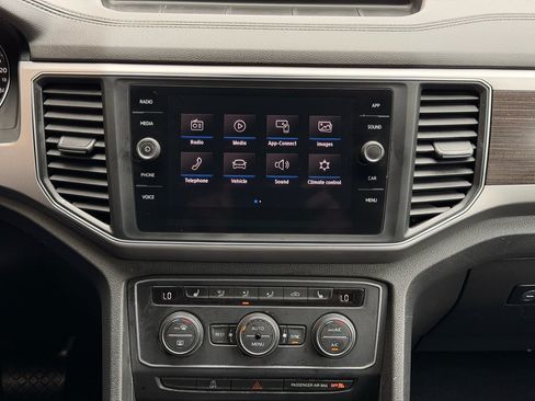 Used 2019 Volkswagen Atlas SE FWD image 13
