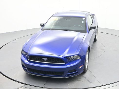Used 2013 Ford Mustang Coupe image 24