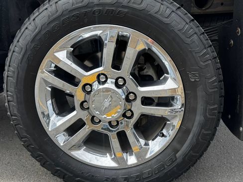 Used 2018 Chevrolet Silverado 2500 High Country AWD/4WD image 10