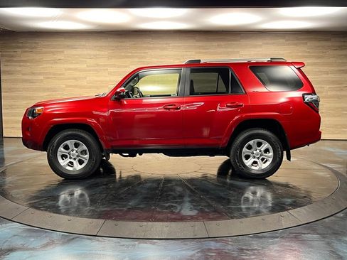 Used 2021 Toyota 4Runner SR5 Premium w/ Moonroof Package AWD/4WD image 20